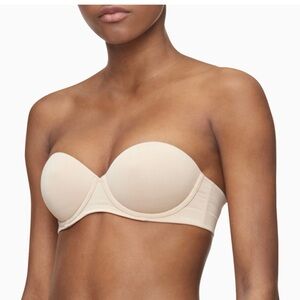 Calvin Klein Women's Strapless Push up Bra - Cream NWT 32C extra straps